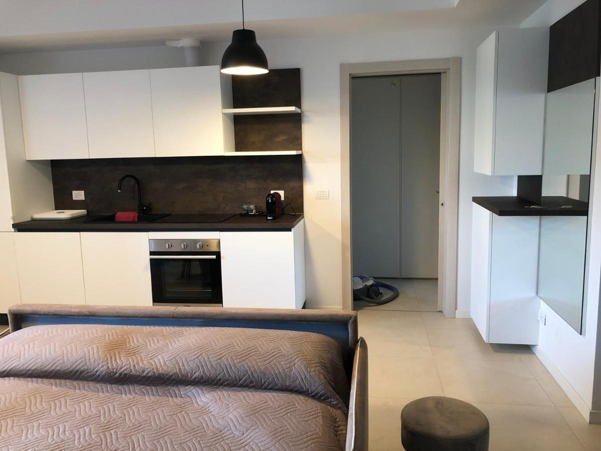 דירות פרו Loft With Terrace In Uptown Milan Near Rho Fiera מראה חיצוני תמונה